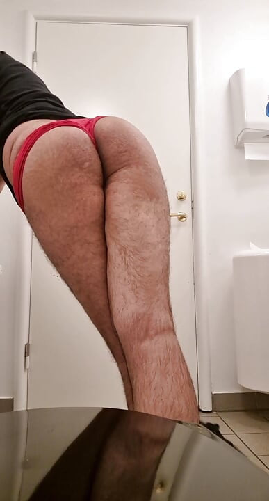 Hold me tight and then lick my ass before ur cock will turn up and want to fuck my ass