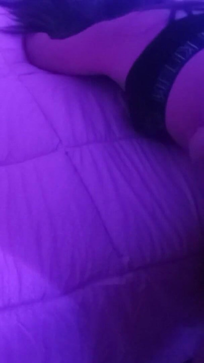 Must-see moment from "College classmate came to my room to do homework"