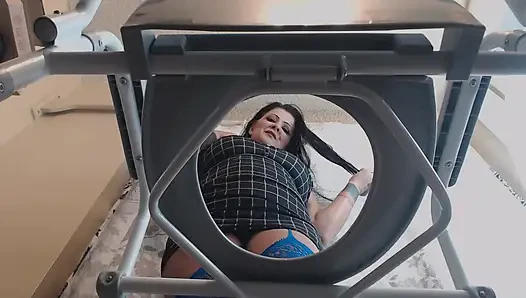 Pemuja pantat pecundang toilet