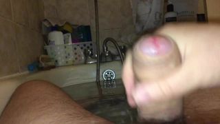 Chubby cumming in the bath