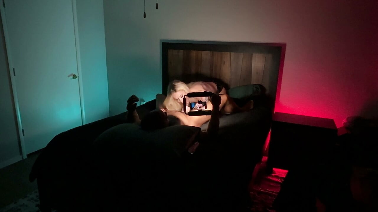 使用金发变性人宝贝 Crystal Thayer Bts