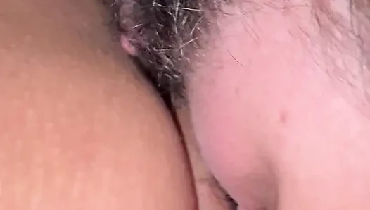 Ich werde meine muschi von papi verschlingen lassen