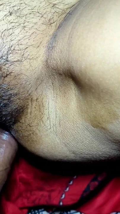 Momento épico de "Me esforzé mucho para hacer un video anal bangla hablando"