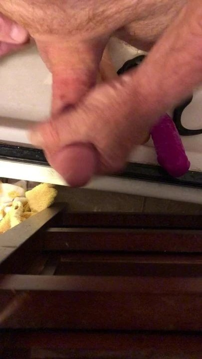 Cum for your face from a bruised cock, too hard for cockring