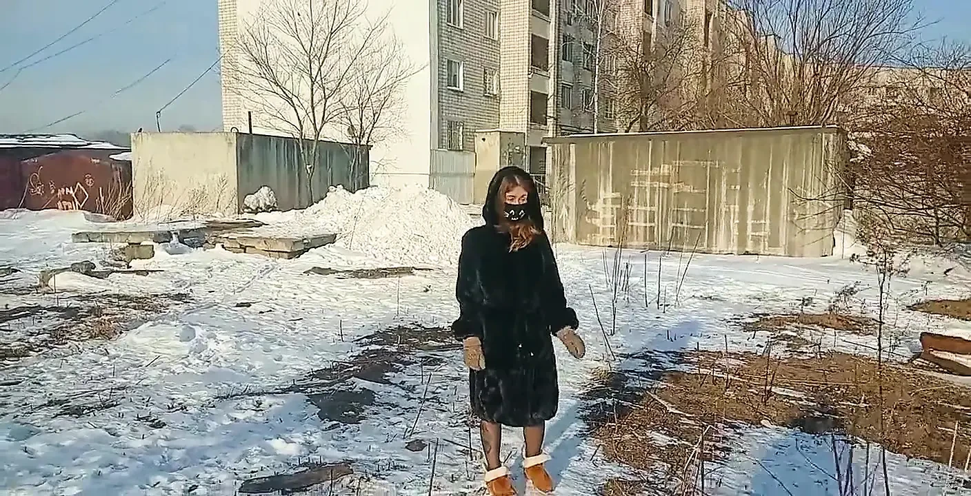 Winter has come! And that means it's time to walk in a fur coat!