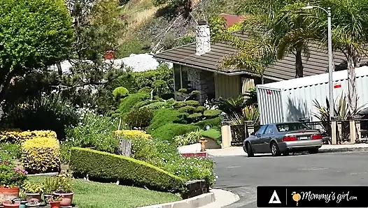 MOMMY'S GIRL - Nosy Neighbor Caught MILF Reena Sky & Stepdaughter Tiffany Watson - ITALIAN SUBTITLES