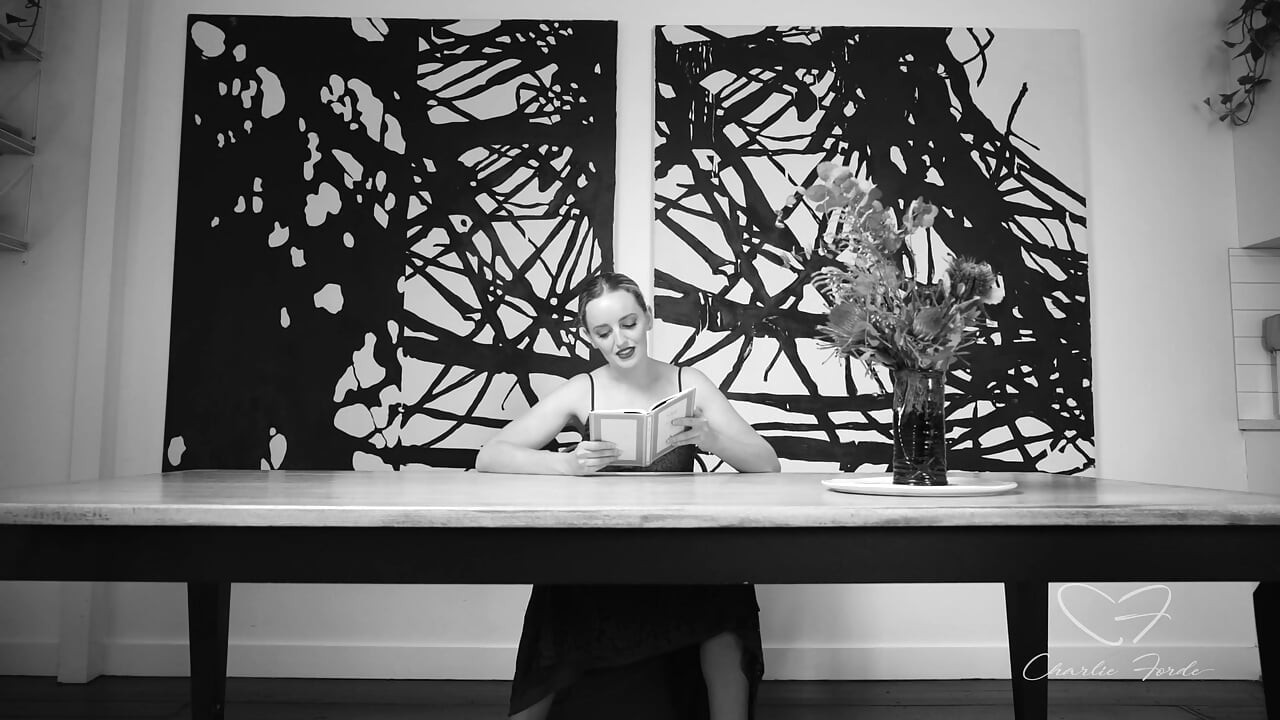 Ode to Hysterical Literature Featuring Charlie Forde, Amber Moore