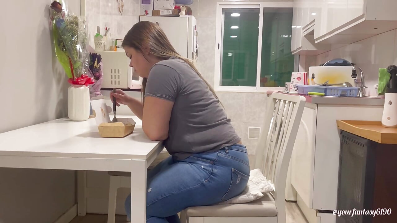 Shameless farting while eating 2