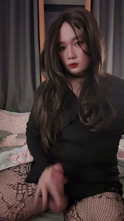 The Super Beautiful Ladyboy Ejaculates Three Times From the Milk in the Cup