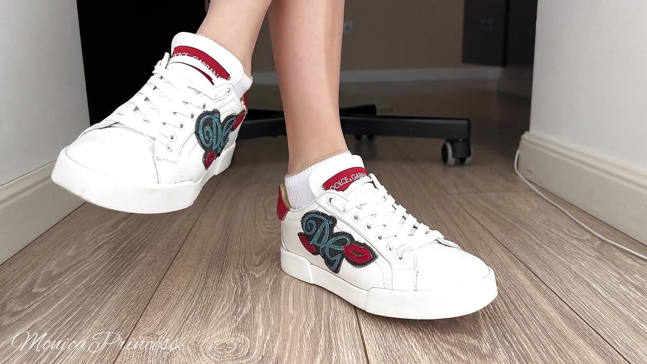 Foot Play in Shoes, Socks, Barefoot