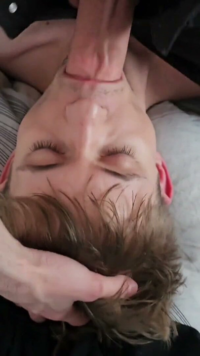 Invited a twink to visit and fucked him with a big dick | Clip 1