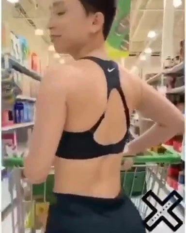 Mere instagram ko phlo karen