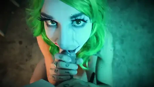 Joker Sucks Cock a Cosplay Makeup Facial