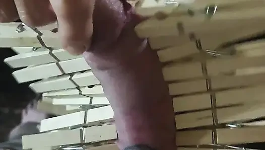 Goode - cbt lagi ngajarin pin baju baru