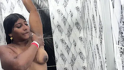 Indian big ass shows off her huge big ass in the shower