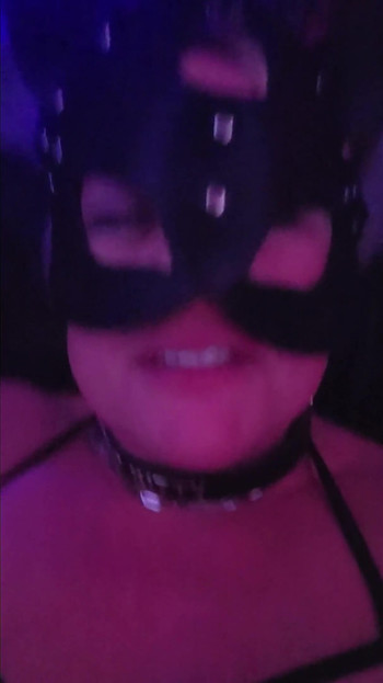 Pig Bigsexydaddyd Makes Domkat Kat-licious Squeal in Pleasure