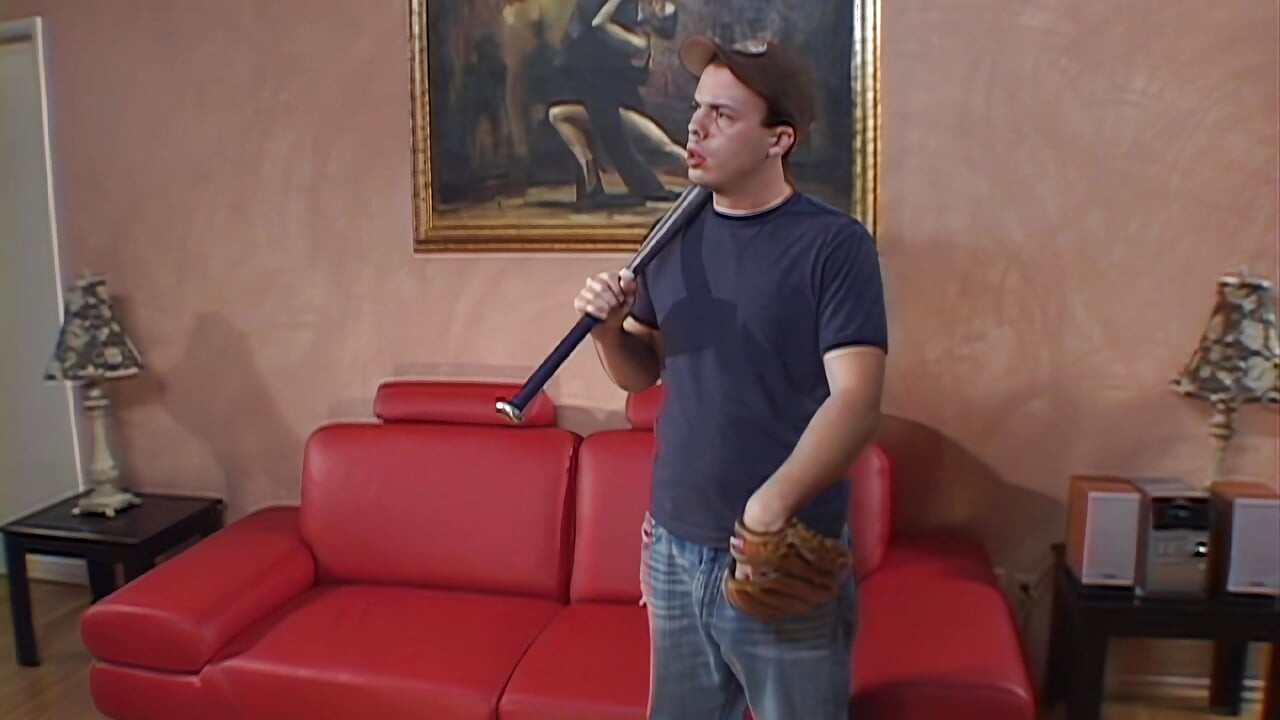 Късметлия за първи път чука красива жена