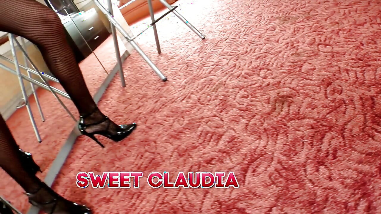 Lieve Claudia Hongaarse milf anaal & mugur neukt hard, kont gapend, natuurlijke babe, kleine tieten, brunette, geil, euro, lange versie
