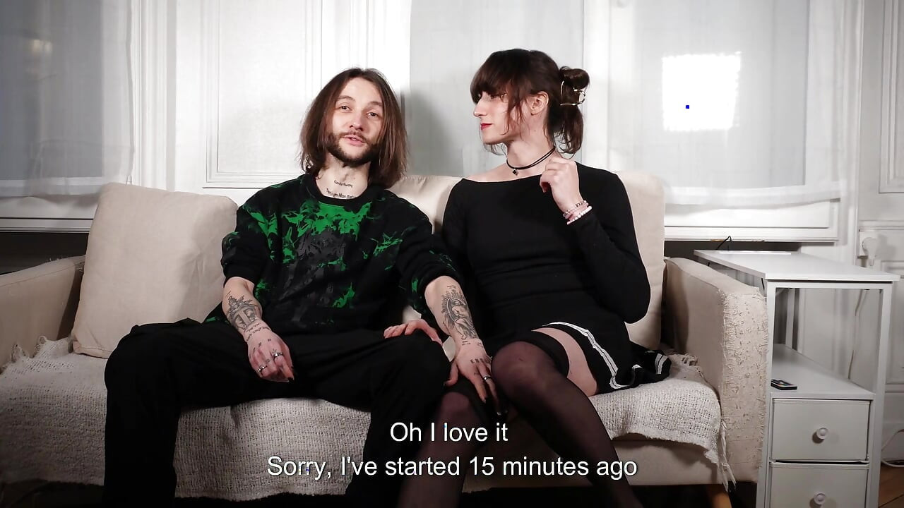 My girlfriend is a transgender goddess, I get her pregnant.