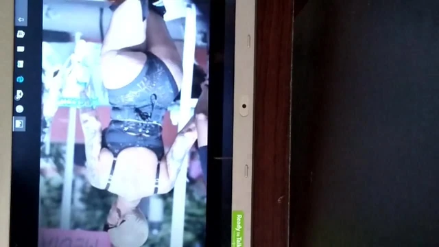 Cum tribute 1:amber rose