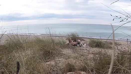 Französische Lehrerin Schlampe Blowjob Amateur Am Fkk-strand, Öffentlicher Fremder Mit Abspritzen - Misscreamy