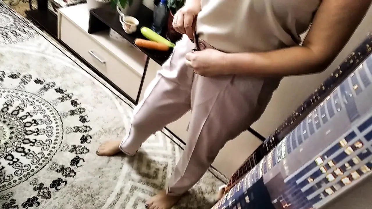 Mature slut Aimee, her Gaping Cunt, and strange extreme objects in her divine depths... ))
