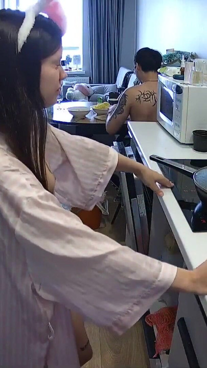 LUUV. The sexy Grossy cooks dinner topless on home camera | Clip 1