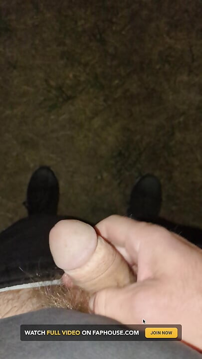Jerk off Outdoors