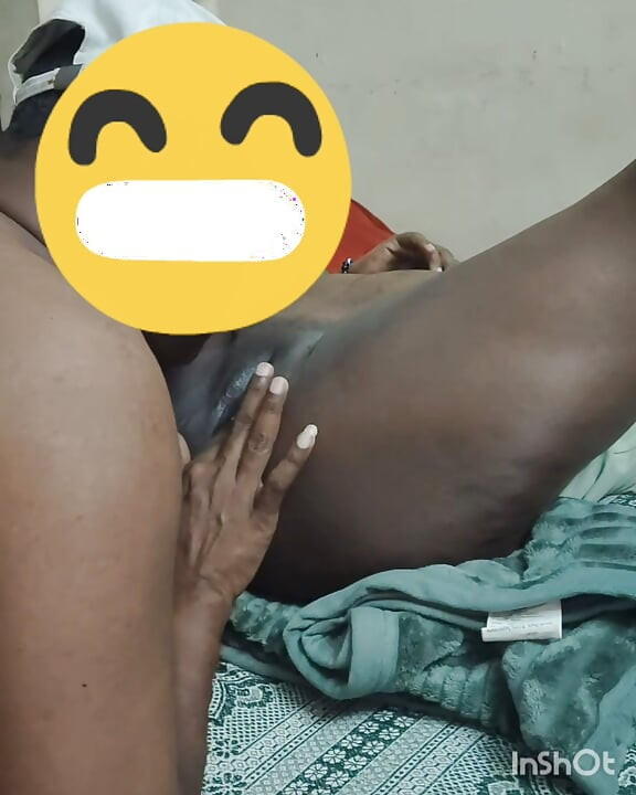 Biwi ki chut chatkar biwi ko maja diya