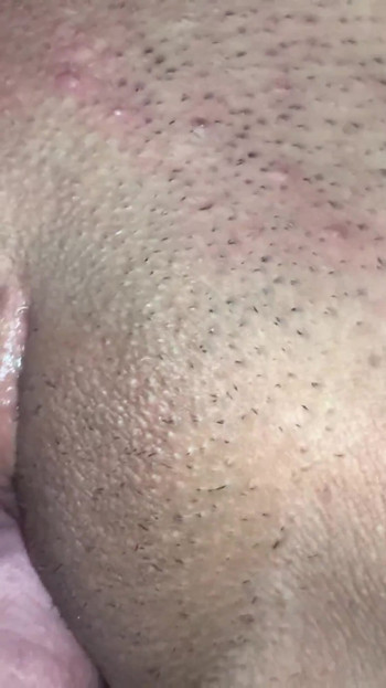 Zadivljujući trenutak iz "Jebanja 18-godišnje Kolumbijke dok leži - CREAMPIE POV"