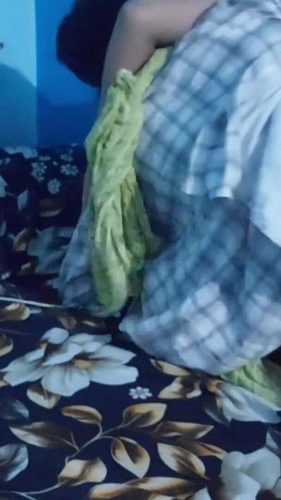 Choota bachha samajh ke sex karwane lagi dard ukhar diya chodate chodate | Clip 1