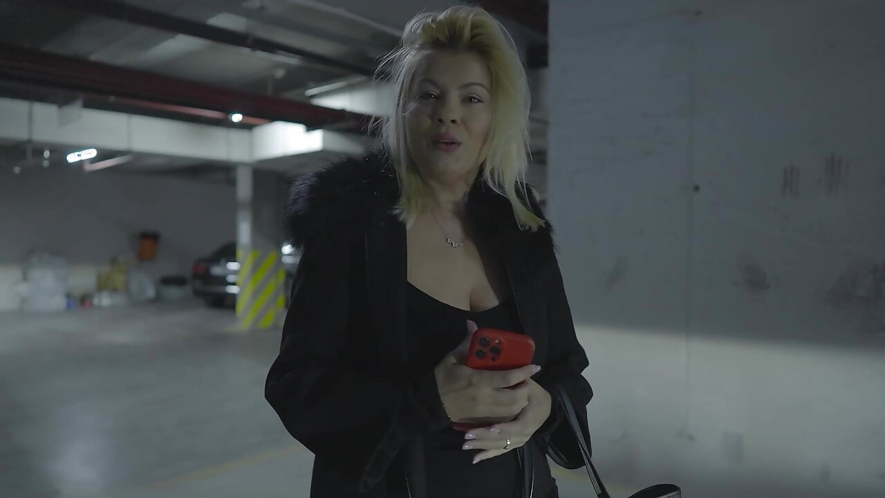 Anális a megállóhoz több fasz egy ribancnak