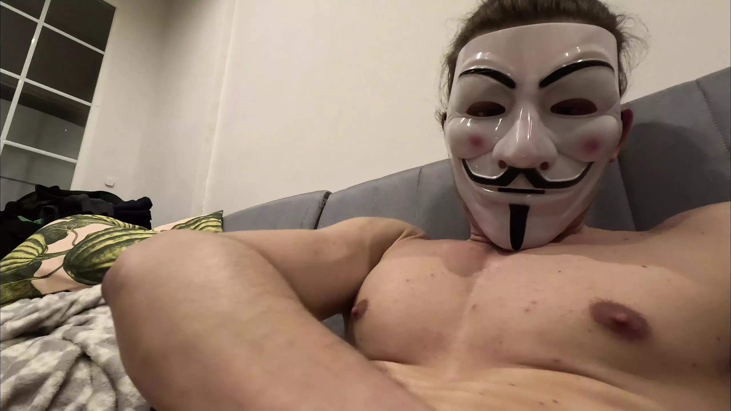 Дрочка В Маске Порно Субтитры На Русском