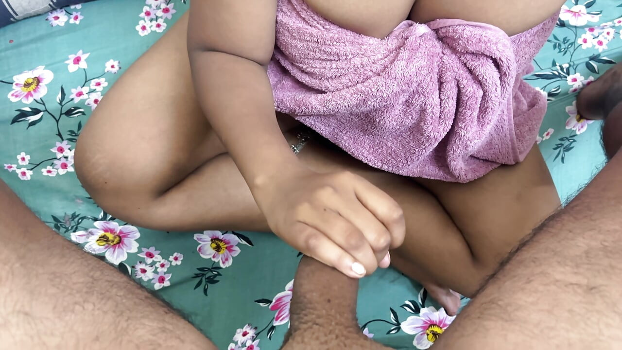 Indian girlfriend boyfriend private movement