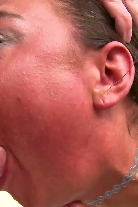 Deepthroat Threesome