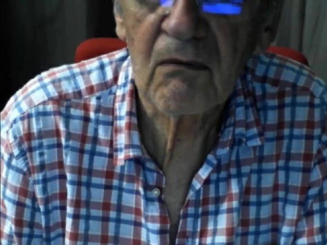 61 yo man from France 2