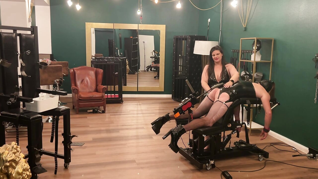 Fetysz lofty Hardcore anal sesja z TV Slave Część 4-4