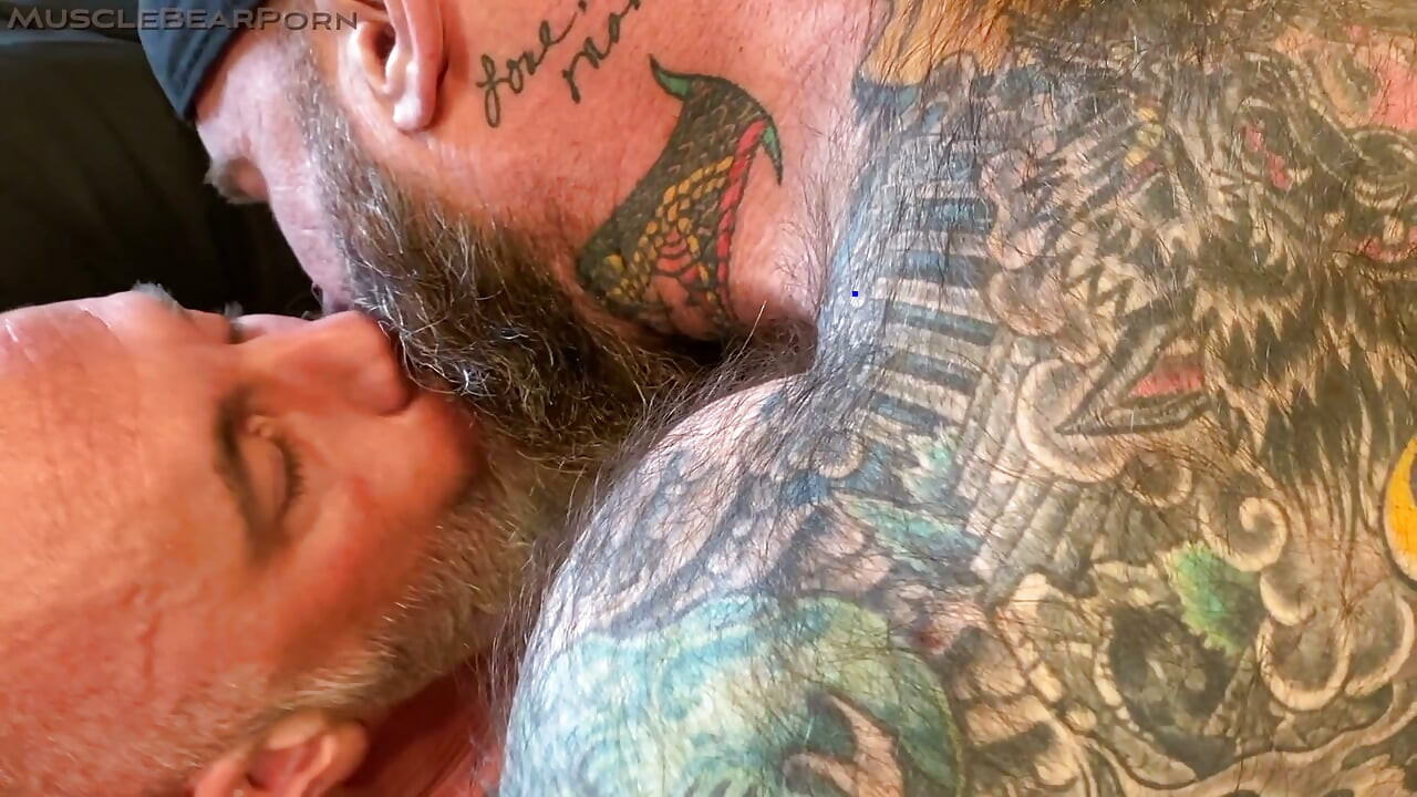 Bearded Big-dicked Bros