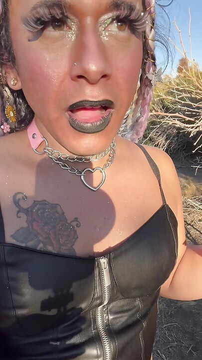 Izlij me tim šećerom Striptiz zadirkivanje na otvorenom