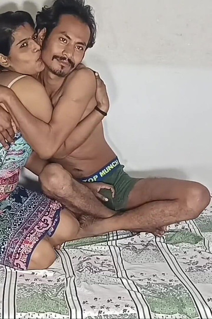 Indian Raw Amateur Fucking - Real Homemade Amateur Couple