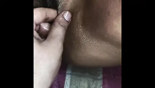 Desi bhabhi ki oil lagakar mast chudai
