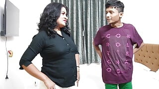 Queen star Desi