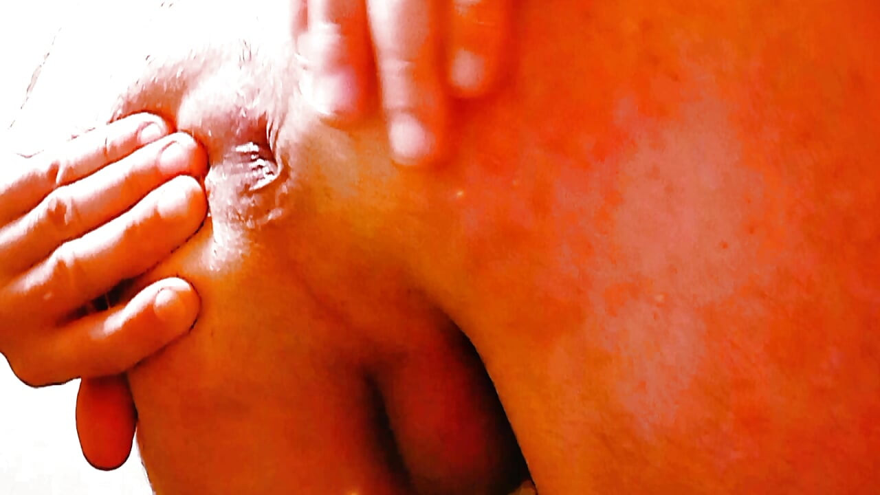 Asshole Lips And Hot Buttocks