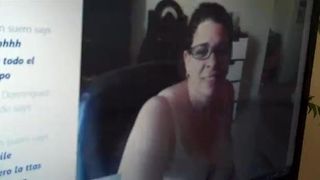 MILF masturbation chatte mouillée gros seins webcam 2