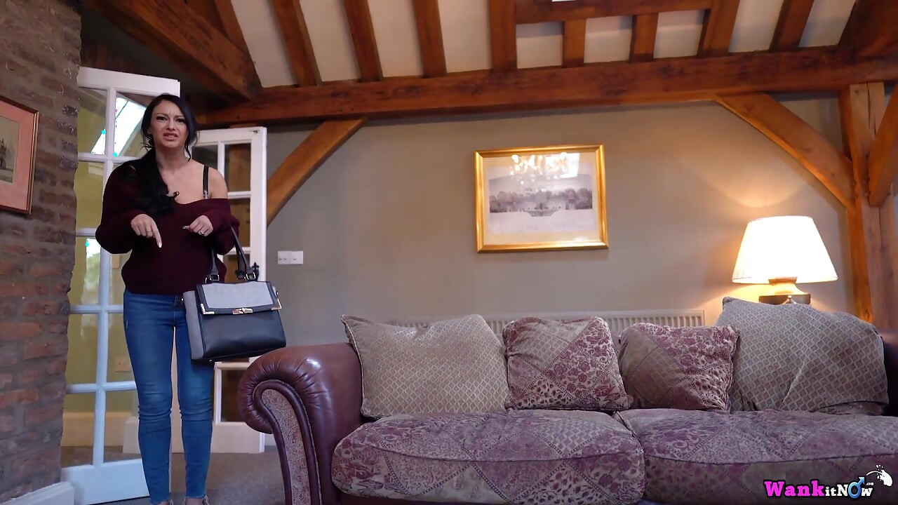 Cassie Clarke - la promoción