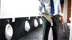 Risicovolle masturbatie in openbare toiletten in Galway