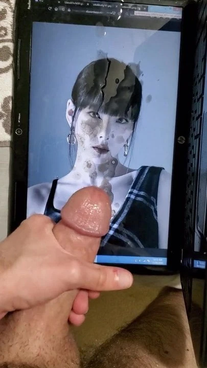 Snsd taeyeon sperma hyllning