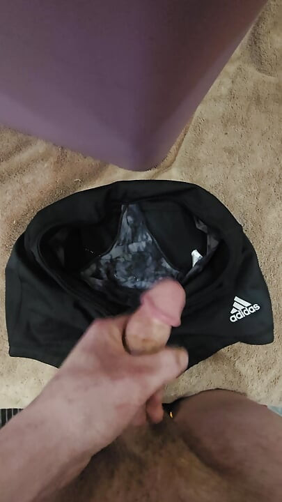 I cum inside my little step sis tiny volleyball spandex and her dirty pantys that she left on the bathroom floor