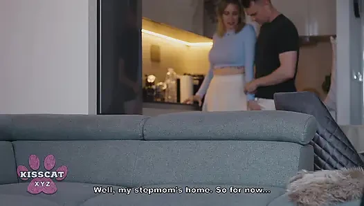 Mature Woman Caught in Doggystyle After Handjob with Boyfriend