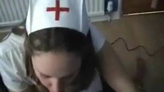 Жена Ligsy в любительском видео - камшот на лицо медсестры